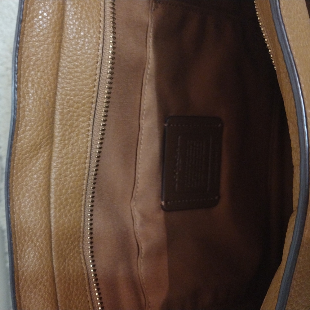 Coach Tote Purse - Picture 6 of 13